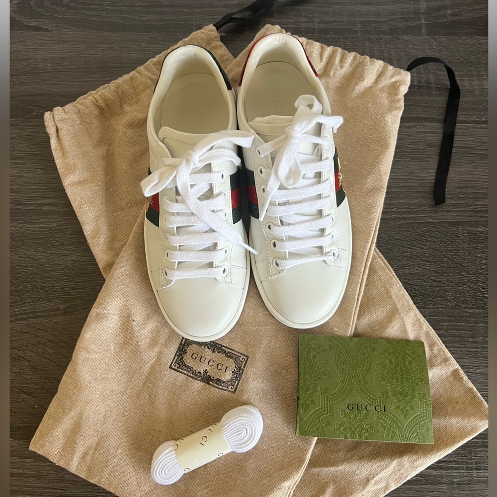 Authentic Gucci Ace Bee Sneakers, size 34 (fit US 5-5.5)